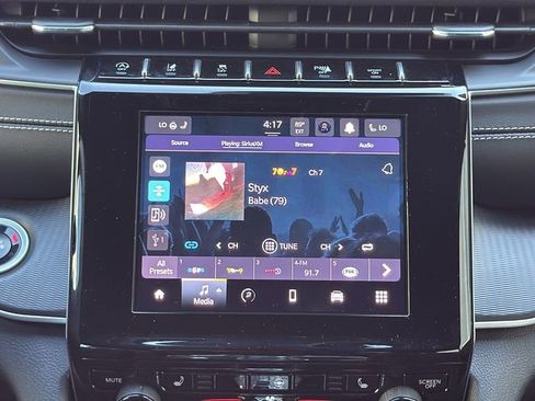 Used 2025 Jeep Grand Cherokee Altitude image 20