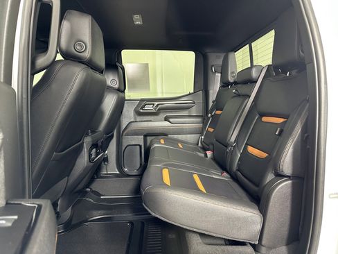 Used 2023 GMC Sierra 1500 AT4 w/ AT4 Premium Package image 12