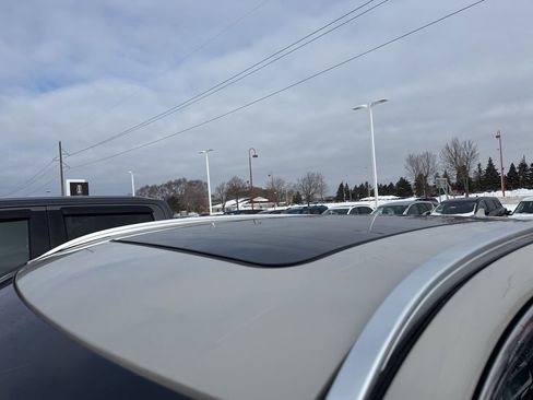 Used 2020 Lincoln Aviator Reserve w/ Equipment Group 202A image 5