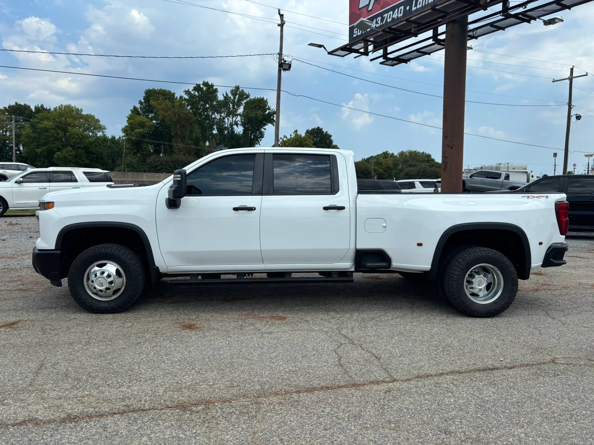 Used 2024 Chevrolet Silverado 3500 W/T AWD/4WD image 2