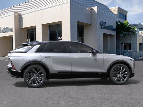 New 2026 Cadillac Lyriq Signature Sport w/ Nappa Leather Package RWD image 5