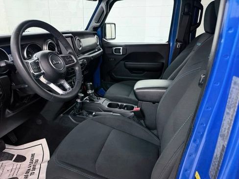 Used 2023 Jeep Wrangler Unlimited Rubicon 4xe w/ Cold Weather Group AWD/4WD image 17