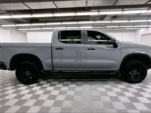 Used 2025 Chevrolet Silverado 1500 ZR2 w/ Technology Package AWD/4WD image 15
