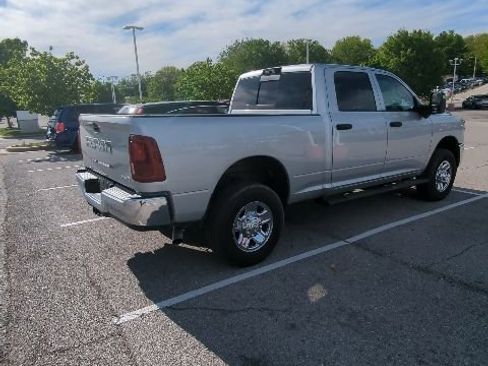 Used 2026 RAM 2500 Tradesman AWD/4WD image 12