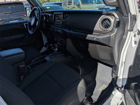 Certified 2021 Jeep Wrangler Unlimited Willys image 15