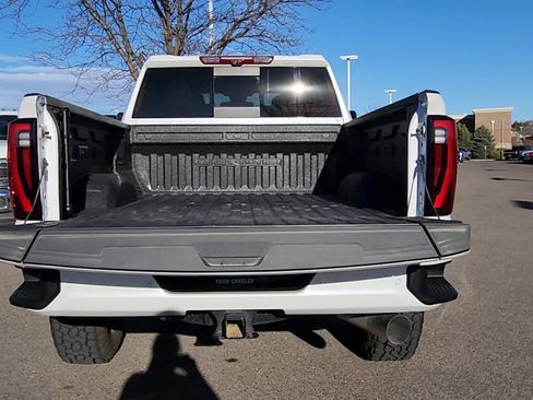 Used 2024 GMC Sierra 2500 Denali w/ Denali Reserve Package image 38