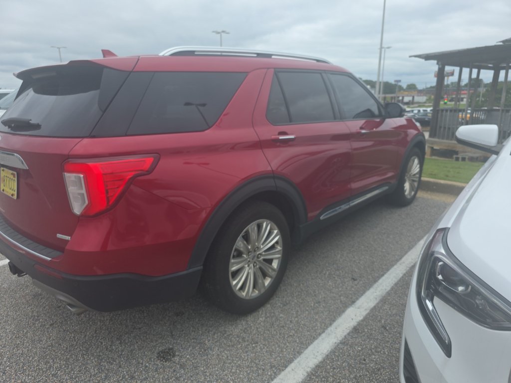 Used 2020 Ford Explorer Limited w/ Class III Trailer Tow Package RWD image 12