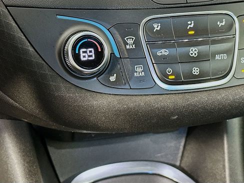 Used 2023 Chevrolet Malibu LT w/ Driver Confidence Package FWD image 19