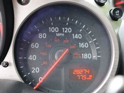 Used 2019 Nissan 370Z Touring RWD image 39