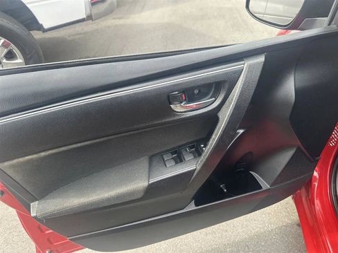 Used 2019 Toyota Corolla LE image 21