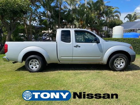 Used 2015 Nissan Frontier S RWD image 8