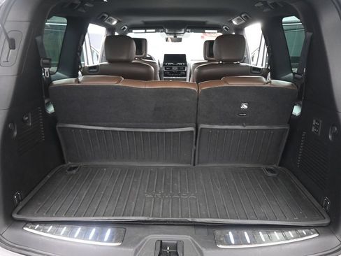 Used 2023 Nissan Armada Platinum w/ Captain's Chairs Package RWD image 22