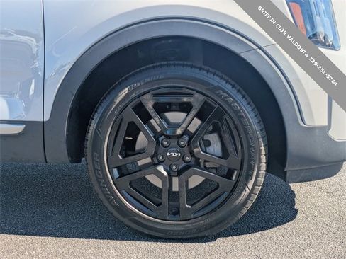 Used 2023 Kia Telluride EX X-Line image 11