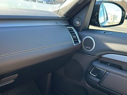 New 2026 Land Rover Discovery Limited Edition image 19