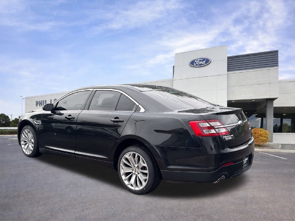Used 2015 Ford Taurus Limited FWD image 5