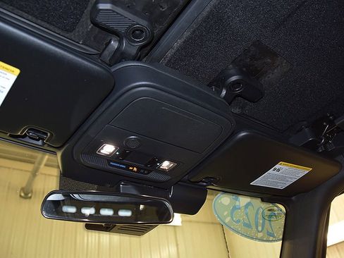 Used 2025 Ford Bronco 2-Door AWD/4WD image 27
