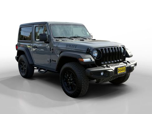 Used 2021 Jeep Wrangler Sport image 7
