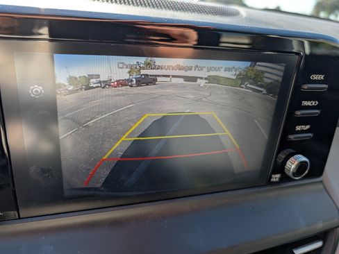 Certified 2025 Kia Seltos LX AWD/4WD image 8