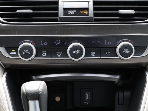 Used 2018 Honda Accord LX image 21