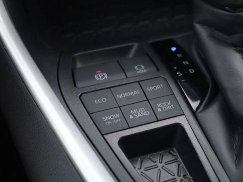 Certified 2025 Toyota RAV4 XLE w/ Weather Package AWD/4WD image 19