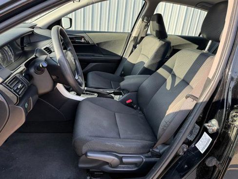 Used 2016 Honda Accord LX image 15