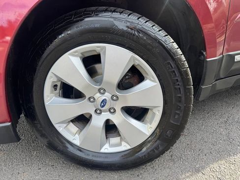 Used 2012 Subaru Outback 2.5i Limited w/ Moonroof Pkg image 12