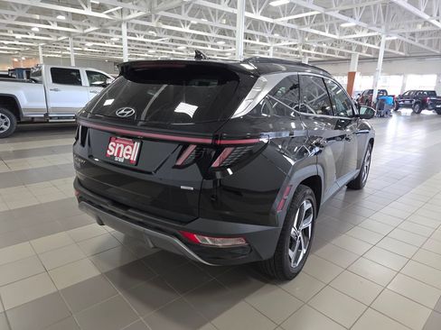 Used 2022 Hyundai Tucson Limited AWD/4WD image 5