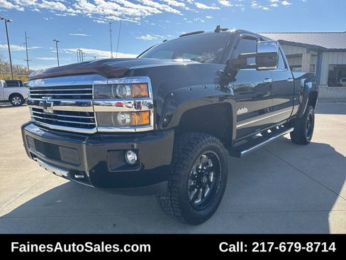 Used 2017 Chevrolet Silverado 2500 High Country w/ Duramax Plus Package image 3
