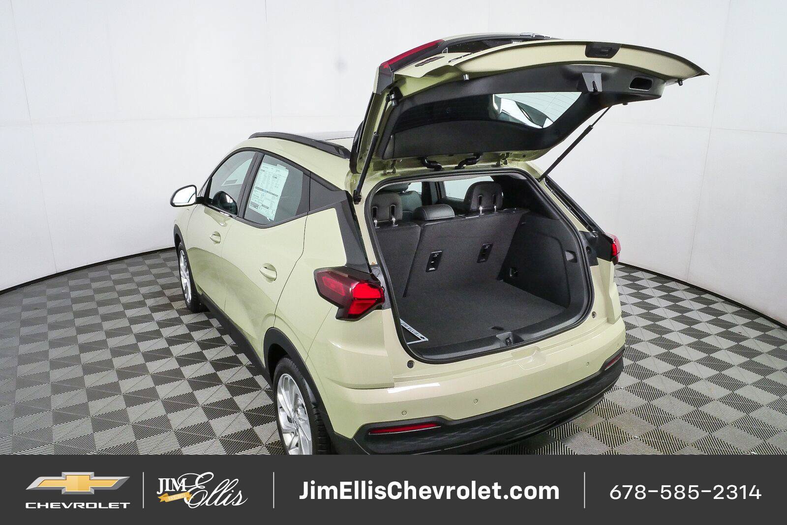 New 2027 Chevrolet Bolt LT w/ Dual Panel Sunroof Package FWD image 25