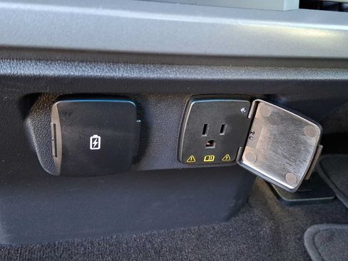 Used 2021 Ford F150 Lariat AWD/4WD image 11