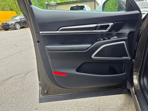 Used 2023 Kia Telluride S image 25