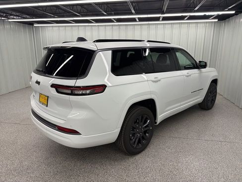 New 2026 Jeep Grand Cherokee L Limited image 6