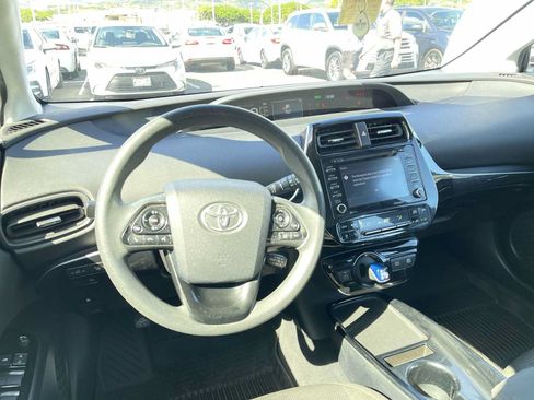 Used 2022 Toyota Prius LE FWD image 28