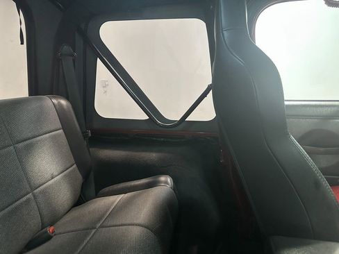 Used 1999 Jeep Wrangler Sport image 86