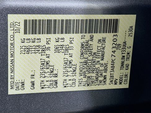 Used 2023 Nissan Rogue S image 12