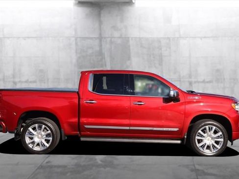 Used 2023 Chevrolet Silverado 1500 High Country w/ High Country Premium Package AWD/4WD image 5