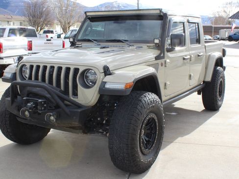 Used 2020 Jeep Gladiator Rubicon image 8