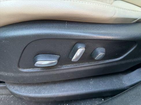 Used 2017 Cadillac XT5 Luxury w/ Driver Awareness Package image 30