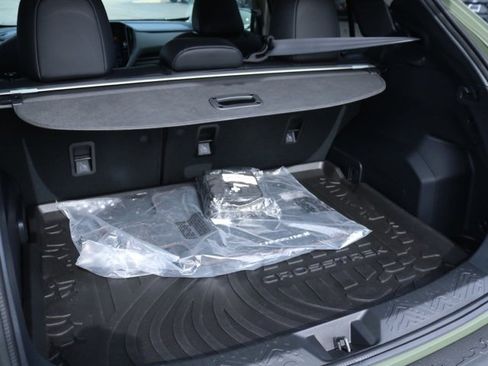 Used 2025 Subaru Crosstrek 2.5i Limited w/ Crosstrek Mirror Package image 5