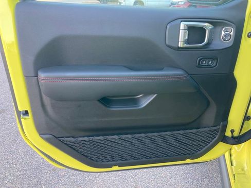 New 2024 Jeep Wrangler Unlimited Rubicon w/ Convenience Group image 11