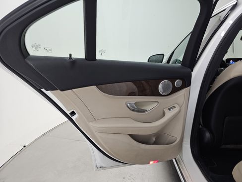 Used 2015 Mercedes-Benz C 300 Sedan image 15