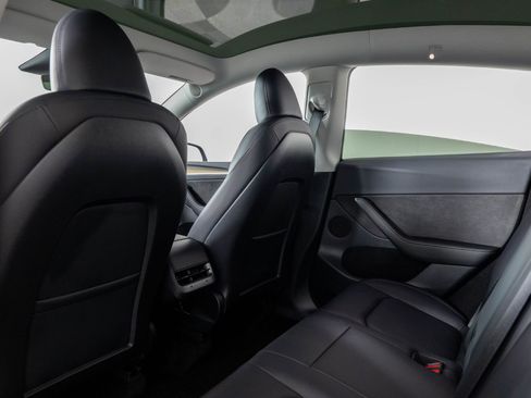 Used 2023 Tesla Model Y Performance image 20