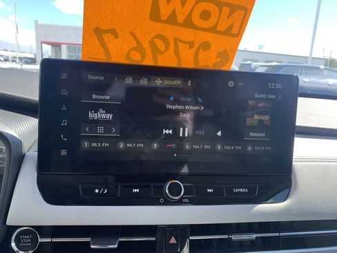 Used 2025 Mitsubishi Outlander SE image 17