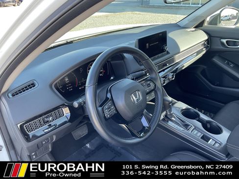 Used 2023 Honda Civic EX image 7