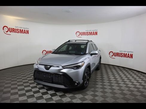 Used 2024 Toyota Corolla Cross AWD Hybrid w/ Convenience Package image 3