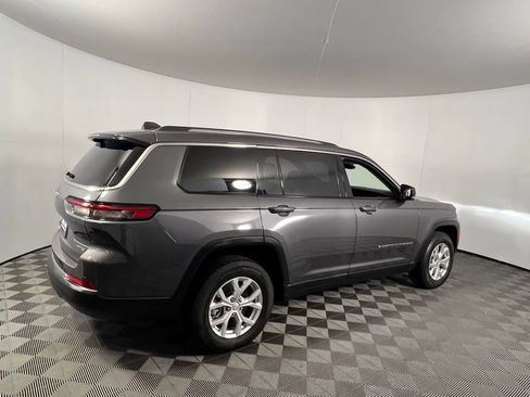 Used 2023 Jeep Grand Cherokee L Limited w/ Luxury Tech Group II image 7