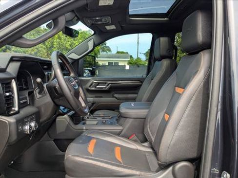 Used 2024 GMC Sierra 2500 AT4 w/ AT4 Premium Plus Package AWD/4WD image 14
