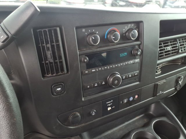 Used 2015 Chevrolet Express 3500 LT w/ LT Preferred Equipment Group RWD image 17