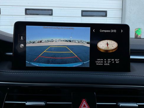 Used 2025 Genesis G70 2.5T image 31