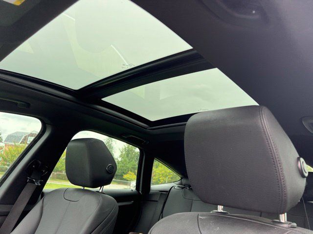 Used 2018 BMW 330i Gran Turismo xDrive AWD/4WD image 16